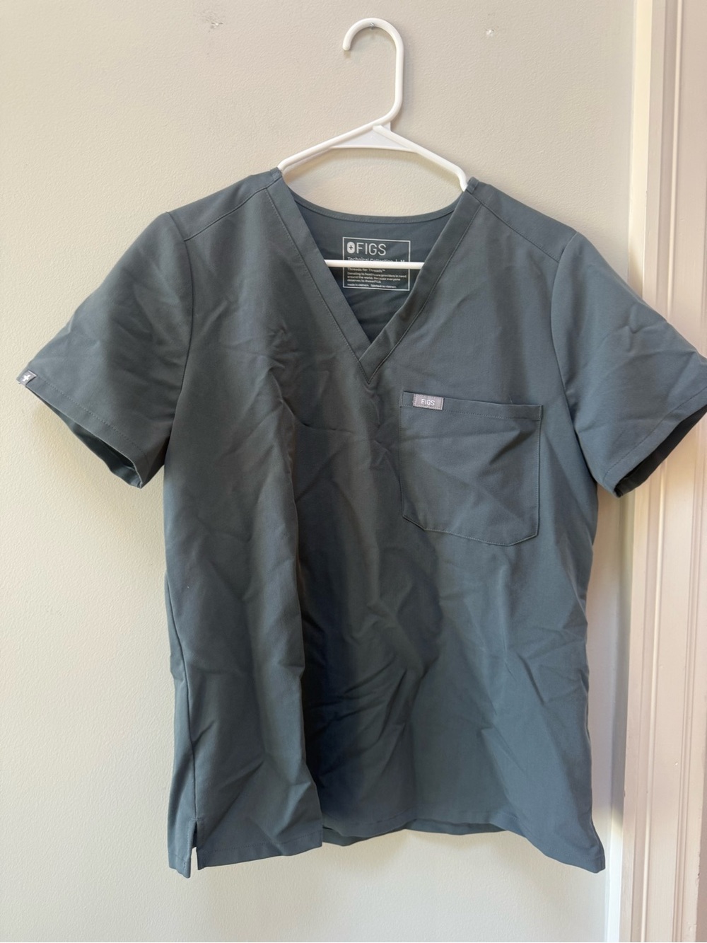 FIGS Catarina One Pocket Scrub Top Size M Medium Limited Edition Bonsai PO# 2491